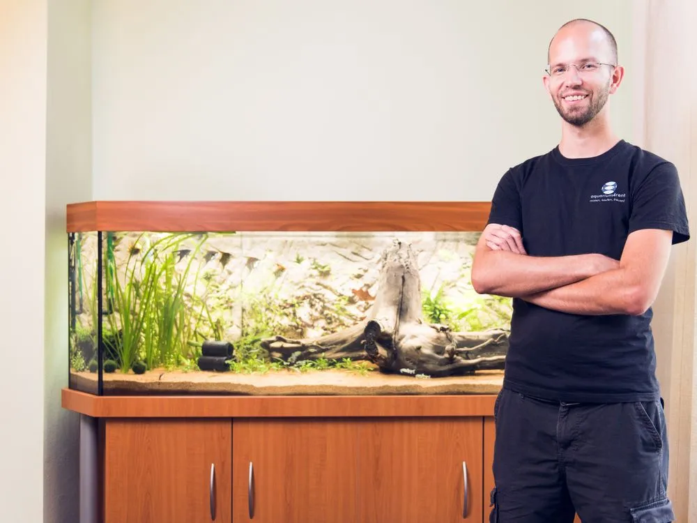 Der Chef kennt sich auch mit Aquarien aus